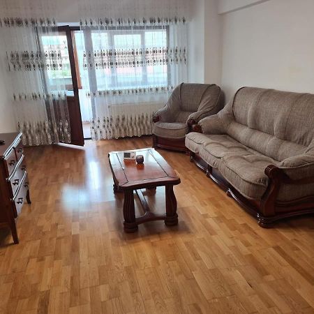 One Mall Apartment Bacău Exteriér fotografie